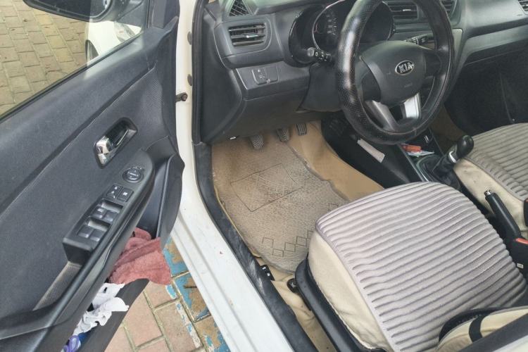 Used Kia K2 2012 Sedan 1.4L MT GLS Commemorative Edition Driver Seat