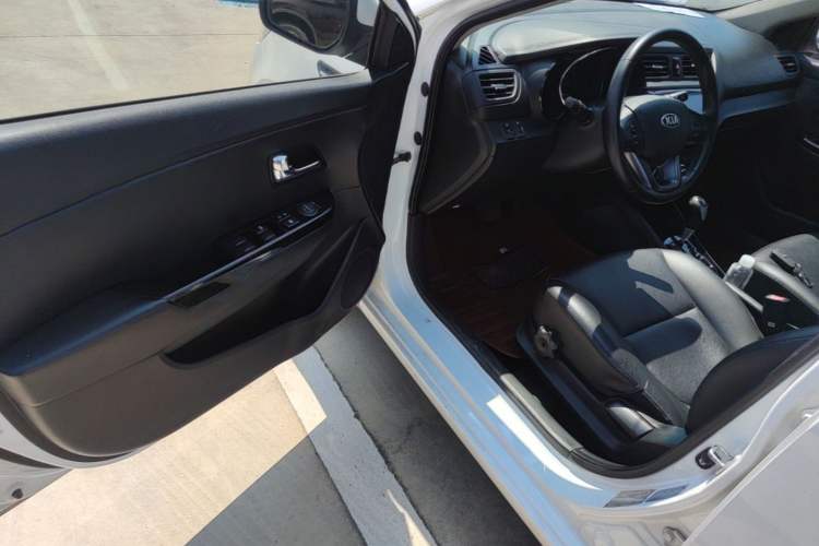 Used Kia K2 2012 Sedan 1.6L Automatic Transmission Premium Commemorative Edition Driver Seat