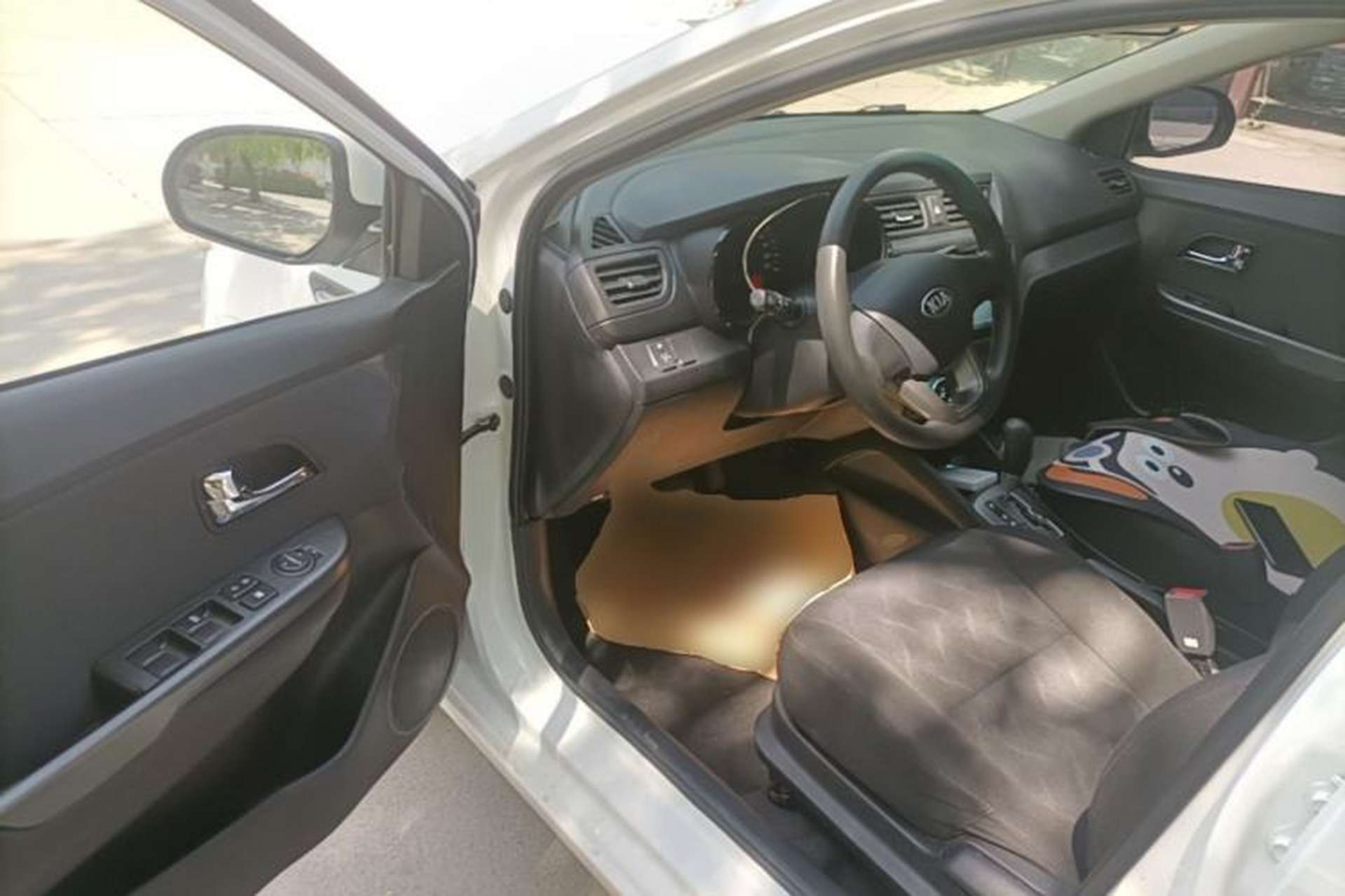 Used Kia K2 2012 Sedan 1.4L Automatic GLS Commemorative Edition Driver Seat