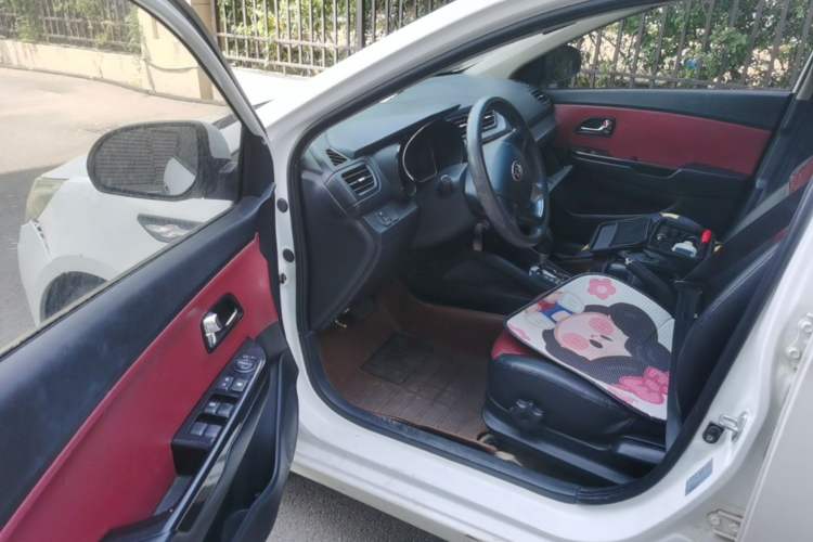 Used Kia K2 2012 Hatchback 1.4L Automatic Cool Edition Driver Seat