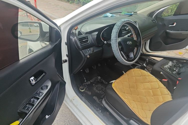 Used Kia K2 2012 Sedan 1.4L MT GLS Commemorative Edition Driver Seat