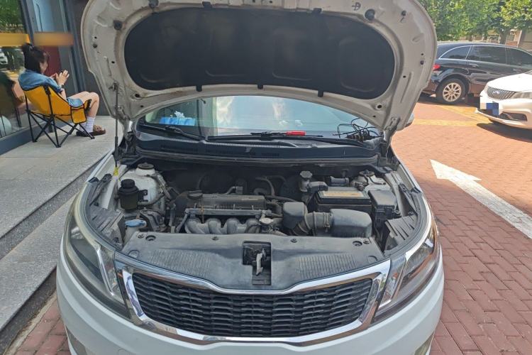 Used Kia K2 2012 Sedan 1.4L MT GLS Commemorative Edition Engine Bay