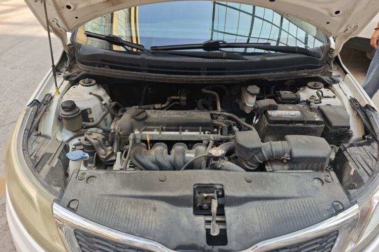 Used Kia K2 2012 Sedan 1.4L MT GLS Commemorative Edition Engine Bay