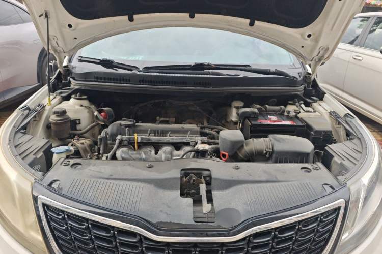 Used Kia K2 2012 Sedan 1.6L Automatic Transmission Premium Commemorative Edition Engine Bay