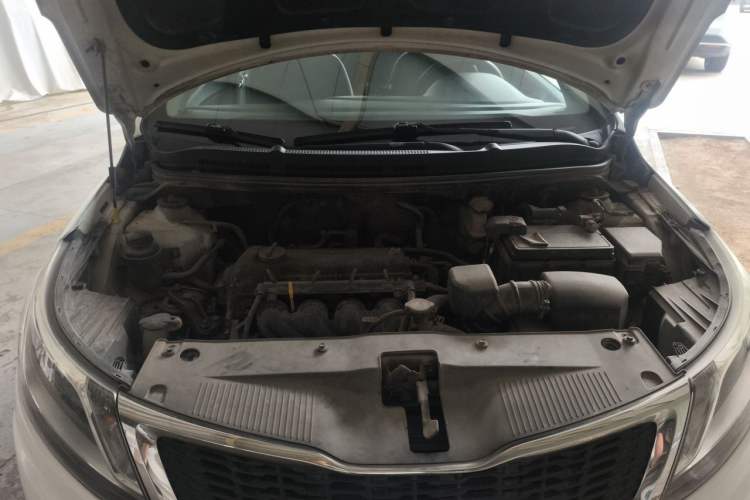 Used Kia K2 2012 Sedan 1.4L MT GLS Commemorative Edition Engine Bay