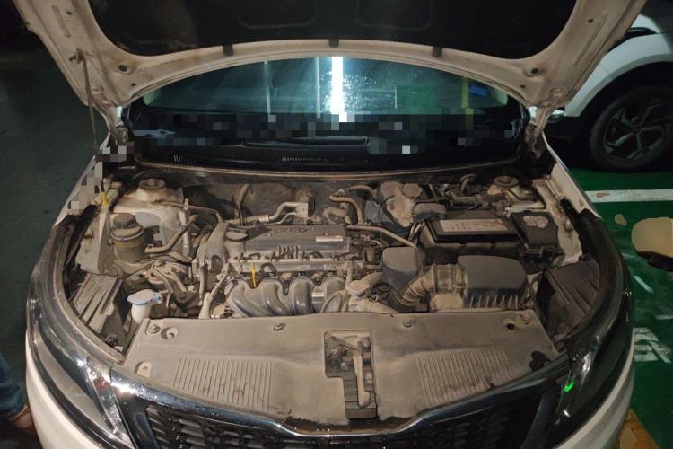 Used Kia K2 2012 Sedan 1.4L MT GLS Commemorative Edition Engine Bay