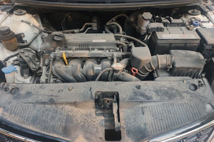 Used Kia K2 2012 Hatchback 1.4L Automatic Cool Edition Engine Bay