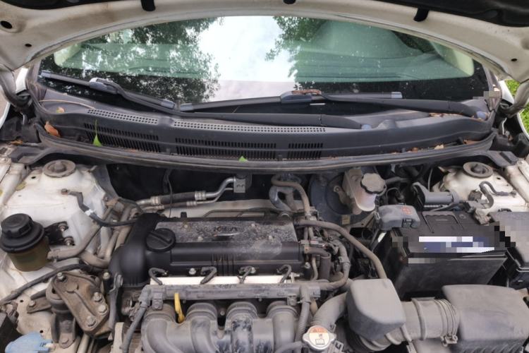 Used Kia K2 2012 Sedan 1.4L MT GLS Commemorative Edition Engine Bay