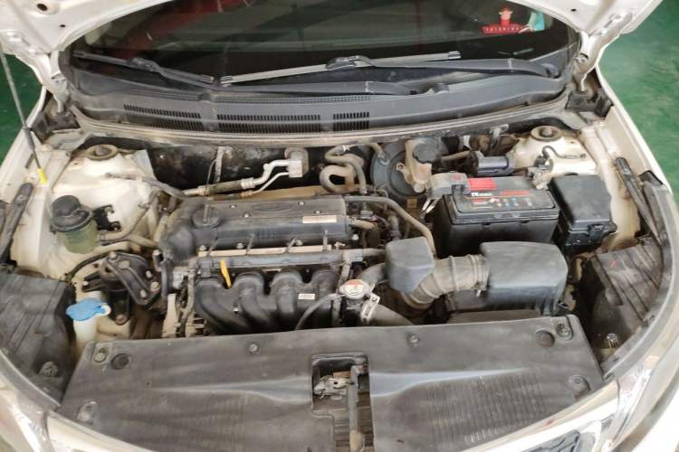 Used Kia K2 2012 Sedan 1.4L MT GLS Commemorative Edition Engine Bay