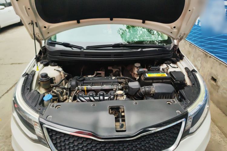 Used Kia K2 2012 Sedan 1.4L MT GL Commemorative Edition Engine Bay