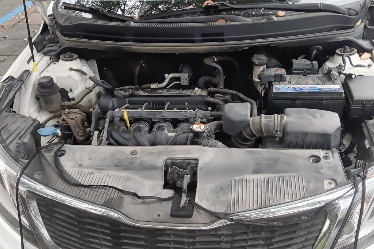 Used Kia K2 2012 Sedan 1.4L MT GLS Commemorative Edition Engine Bay