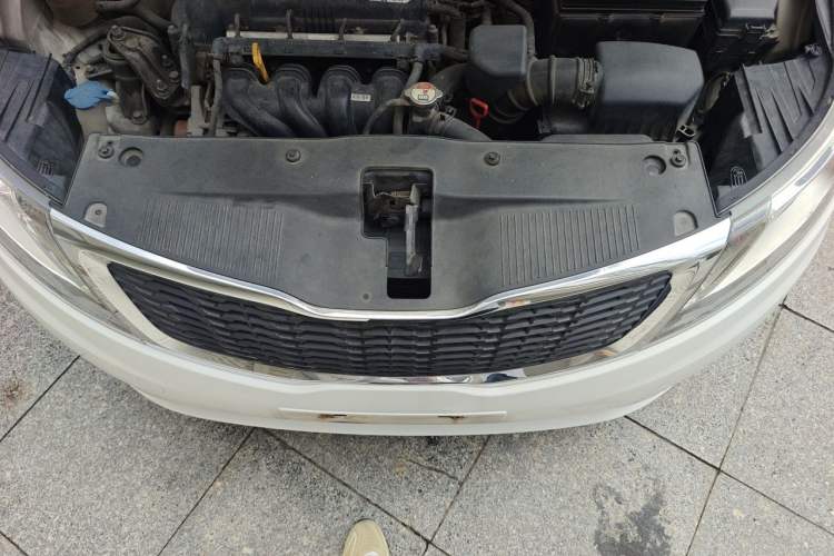 Used Kia K2 2012 Sedan 1.4L Automatic GLS Commemorative Edition Engine Bay
