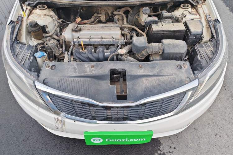 Used Kia K2 2012 Sedan 1.4L MT GLS Commemorative Edition Engine Bay