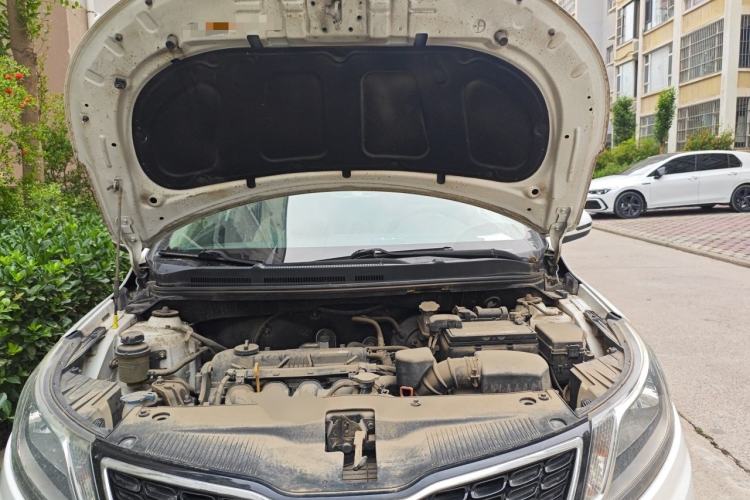 Used Kia K2 2012 Sedan 1.6L Automatic Transmission Premium Commemorative Edition Engine Bay