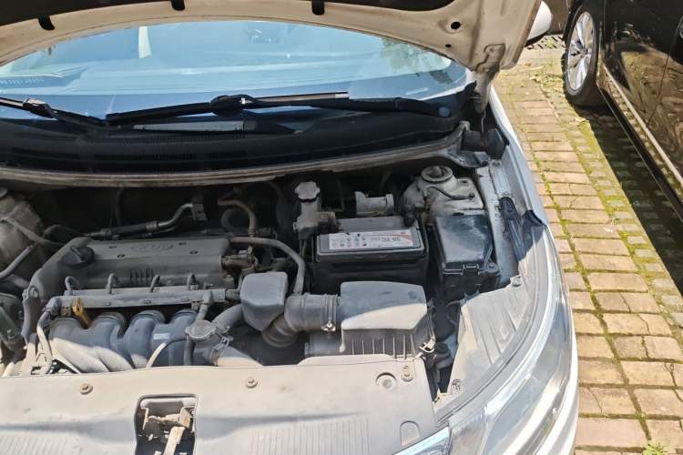 Used Kia K2 2012 Sedan 1.4L MT GL Commemorative Edition Engine Bay Left