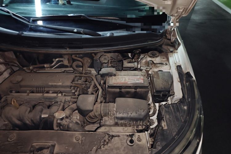 Used Kia K2 2012 Sedan 1.4L MT GLS Commemorative Edition Engine Bay Left
