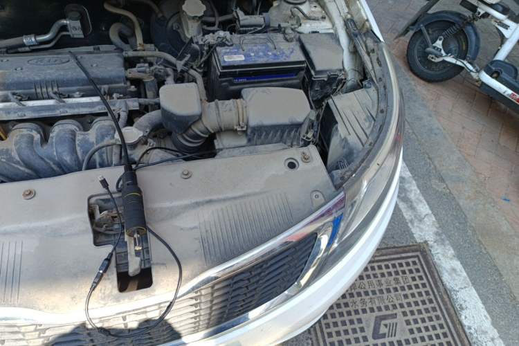 Used Kia K2 2012 Sedan 1.4L MT GLS Commemorative Edition Engine Bay Left