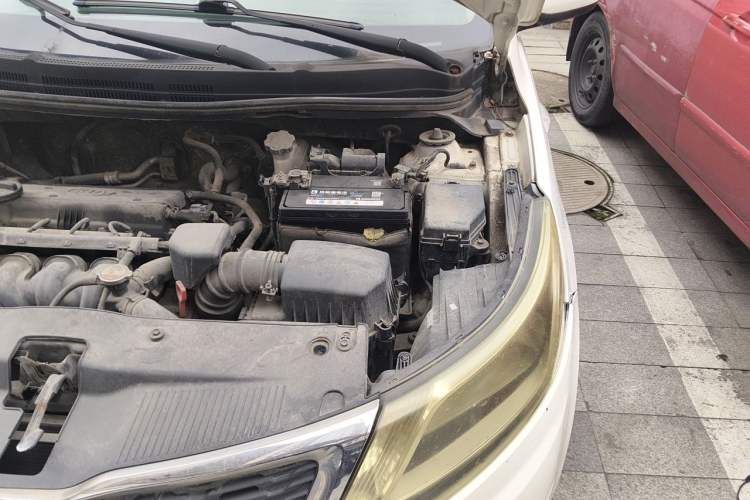 Used Kia K2 2012 Sedan 1.4L Automatic GLS Commemorative Edition Engine Bay Left
