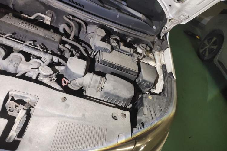Used Kia K2 2012 Sedan 1.4L Automatic GLS Commemorative Edition Engine Bay Left