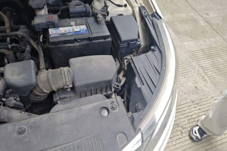 Used Kia K2 2012 Sedan 1.4L MT GLS Commemorative Edition Engine Bay Left