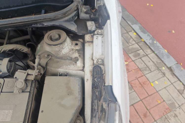 Used Kia K2 2012 Sedan 1.4L MT GLS Commemorative Edition Engine Bay Left