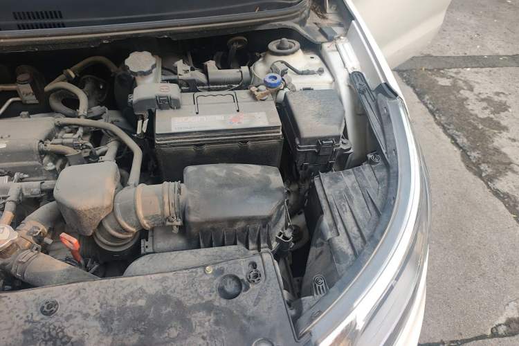 Used Kia K2 2012 Hatchback 1.4L Automatic Cool Edition Engine Bay Left