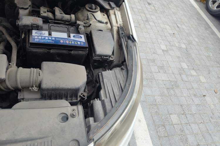 Used Kia K2 2012 Sedan 1.4L Automatic GLS Commemorative Edition Engine Bay Left