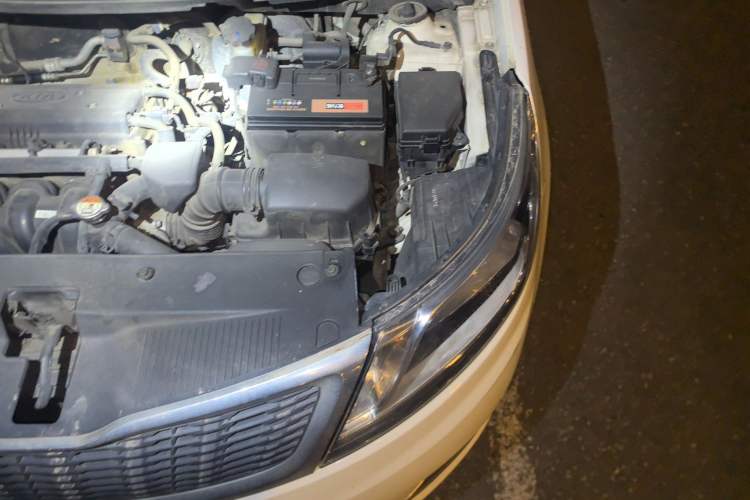 Used Kia K2 2012 Sedan 1.4L MT GLS Commemorative Edition Engine Bay Left