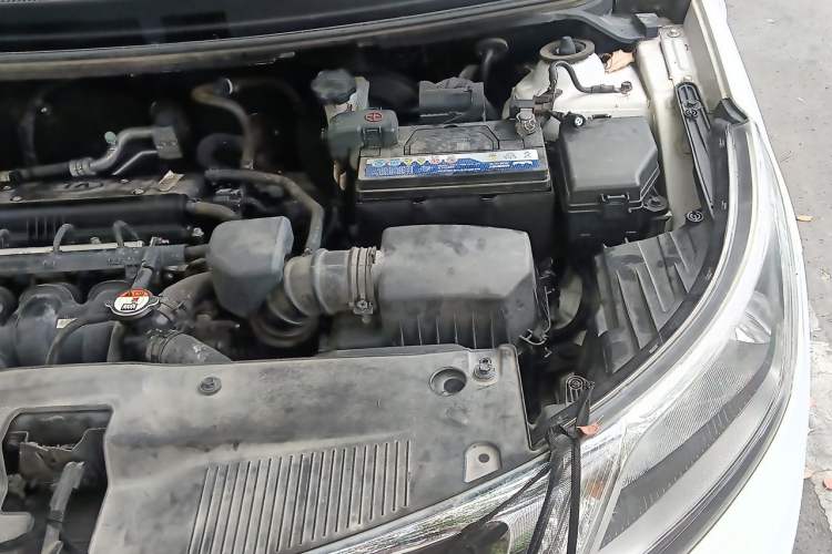 Used Kia K2 2012 Sedan 1.4L MT GLS Commemorative Edition Engine Bay Left