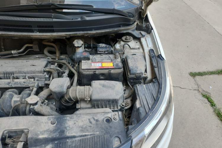 Used Kia K2 2012 Hatchback 1.4L MT Cool Edition Commemorative Model Engine Bay Left