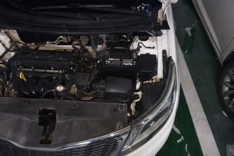 Used Kia K2 2012 Sedan 1.4L MT GLS Commemorative Edition Engine Bay Left