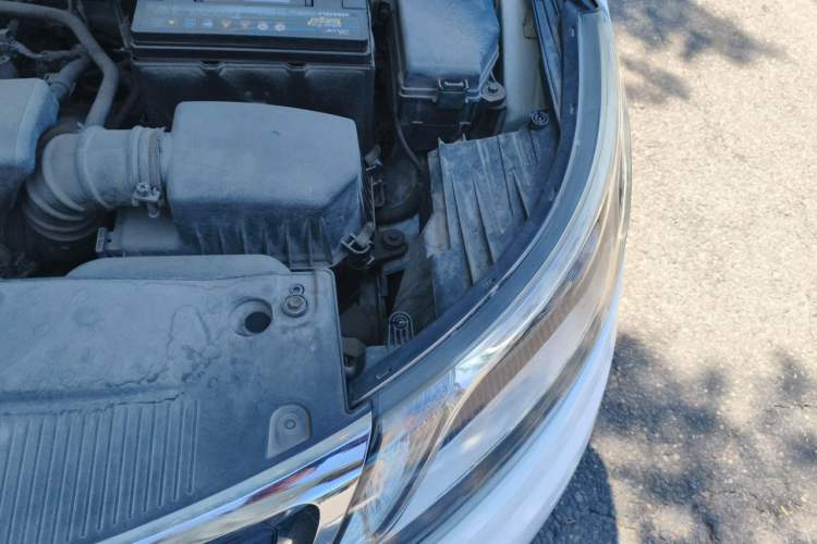 Used Kia K2 2012 Sedan 1.4L Automatic GLS Commemorative Edition Engine Bay Left