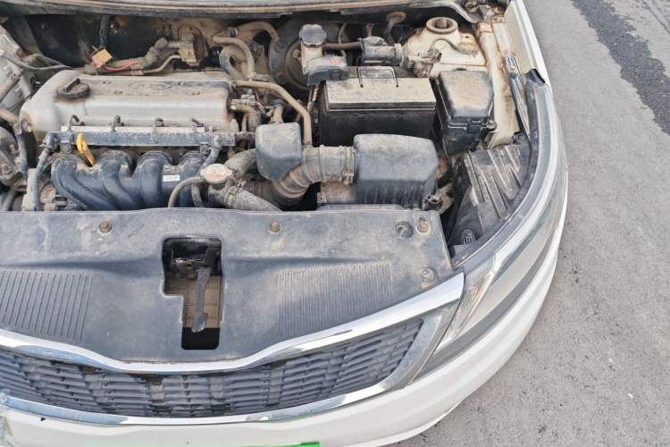 Used Kia K2 2012 Sedan 1.4L MT GLS Commemorative Edition Engine Bay Left