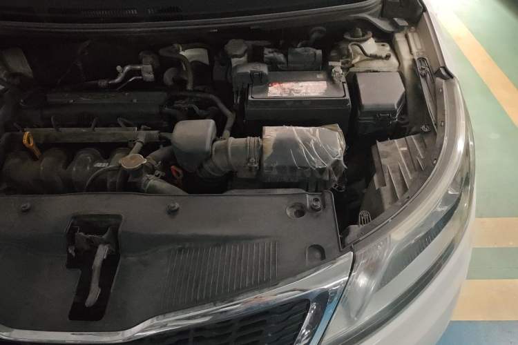 Used Kia K2 2012 Sedan 1.4L Automatic GLS Commemorative Edition Engine Bay Left
