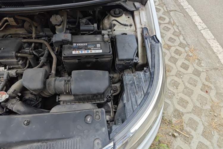 Used Kia K2 2012 Sedan 1.4L MT GLS Commemorative Edition Engine Bay Left