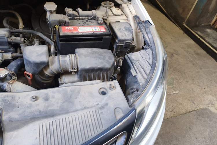 Used Kia K2 2012 Sedan 1.6L Automatic Transmission Premium Commemorative Edition Engine Bay Left