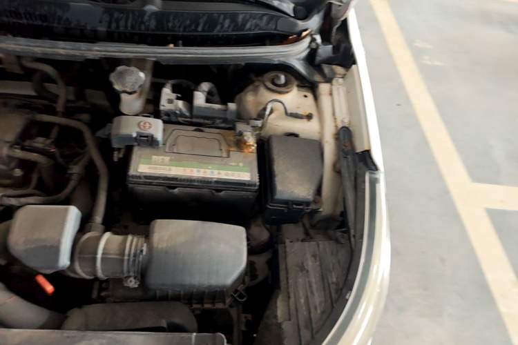 Used Kia K2 2012 Sedan 1.4L Automatic GLS Commemorative Edition Engine Bay Left