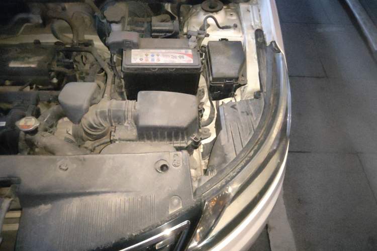 Used Kia K2 2012 Sedan 1.4L MT TOP Commemorative Edition Engine Bay Left