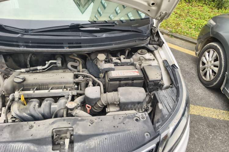 Used Kia K2 2012 Hatchback 1.4L Automatic Cool Edition Engine Bay Left