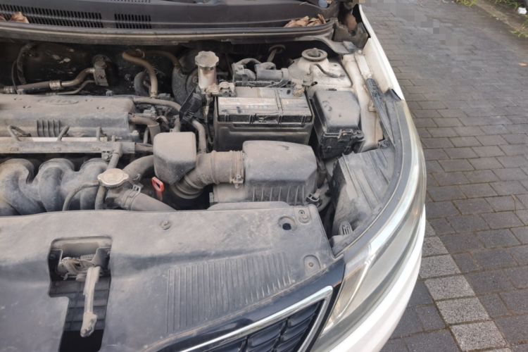 Used Kia K2 2012 Hatchback 1.4L Automatic Cool Edition Engine Bay Left