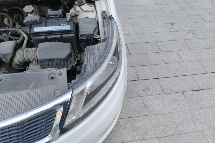 Used Kia K2 2012 Sedan 1.4L MT GLS Commemorative Edition Engine Bay Left