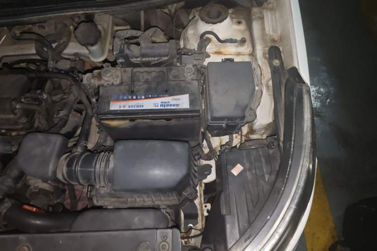 Used Kia K2 2012 Sedan 1.4L Automatic GLS Commemorative Edition Engine Bay Left