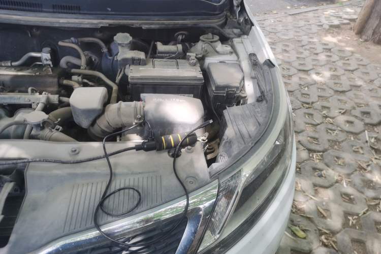 Used Kia K2 2012 Sedan 1.4L MT GLS Commemorative Edition Engine Bay Left