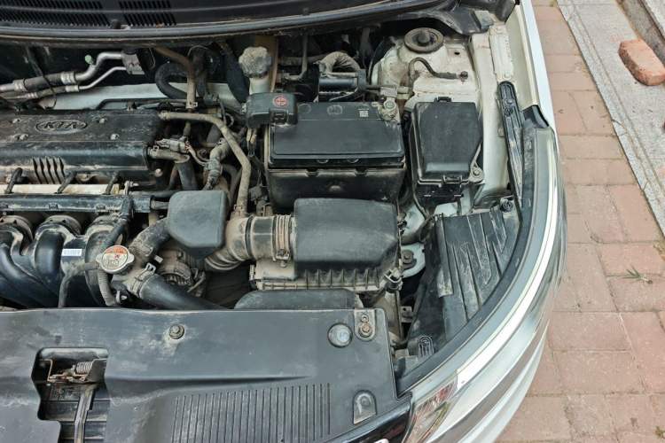 Used Kia K2 2012 Sedan 1.4L MT TOP Commemorative Edition Engine Bay Left