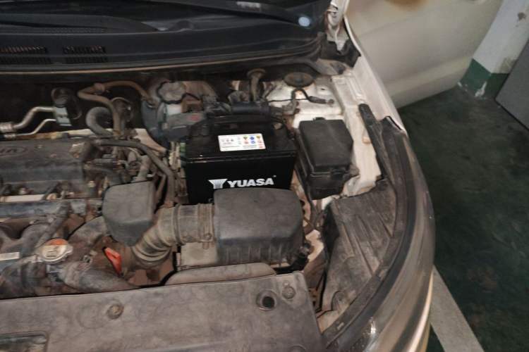 Used Kia K2 2012 Sedan 1.6L AT Premium ECO Engine Bay Left