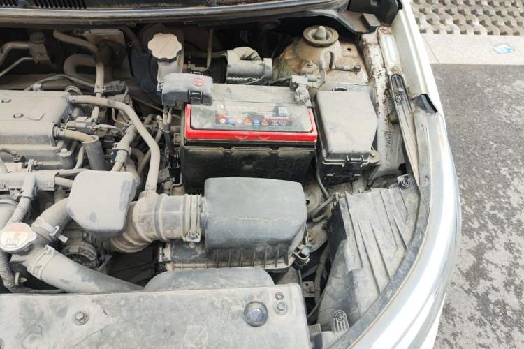 Used Kia K2 2012 Sedan 1.4L MT GLS Commemorative Edition Engine Bay Left