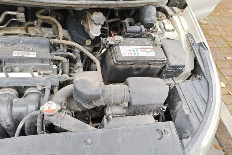 Used Kia K2 2012 Sedan 1.4L MT GLS Commemorative Edition Engine Bay Left