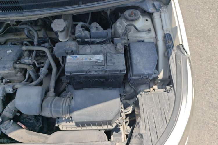 Used Kia K2 2012 Hatchback 1.6L AT Premium Commemorative Edition Engine Bay Left