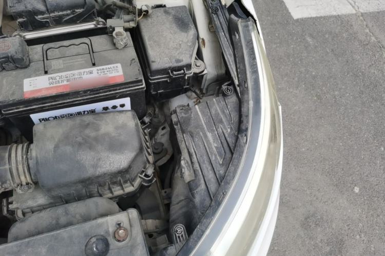 Used Kia K2 2012 Hatchback 1.4L Automatic Cool Edition Engine Bay Left