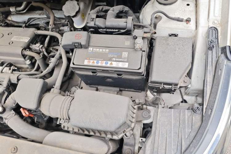 Used Kia K2 2012 Hatchback 1.6L AT Premium Commemorative Edition Engine Bay Left